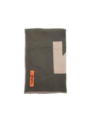 Arrow Pattern Throw Blanket