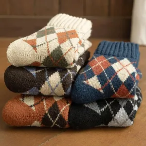 Cozy Wool Crew Sock Set: 5 Pairs for Ultimate Winter Comfort