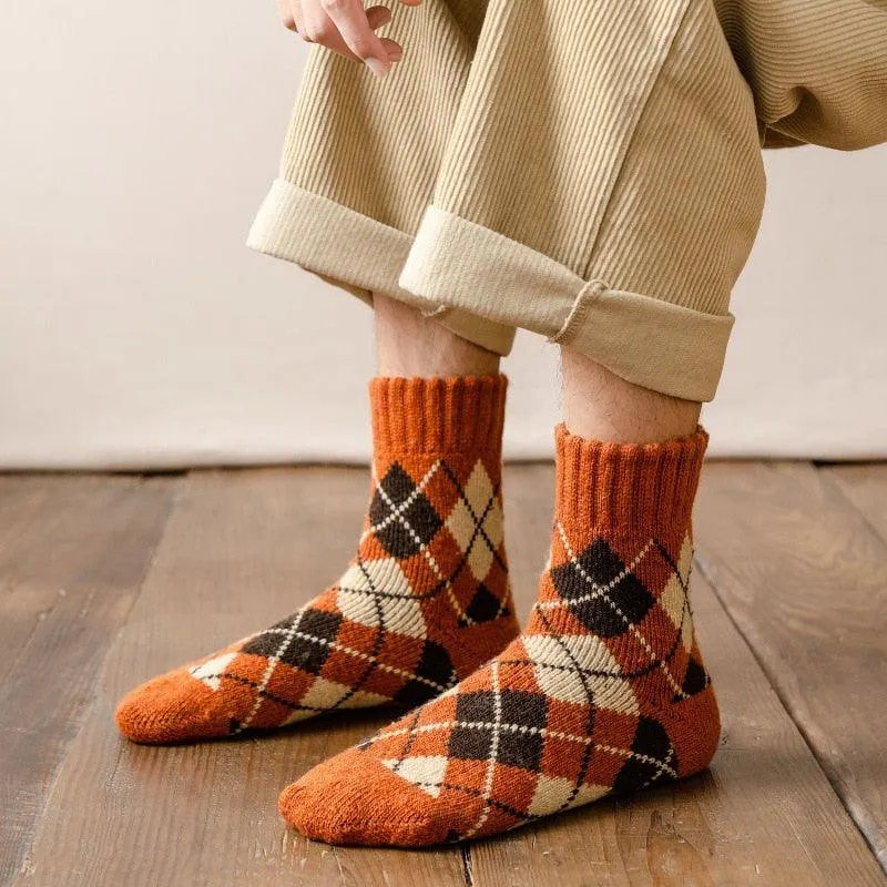 Cozy Wool Crew Sock Set: 5 Pairs for Ultimate Winter Comfort